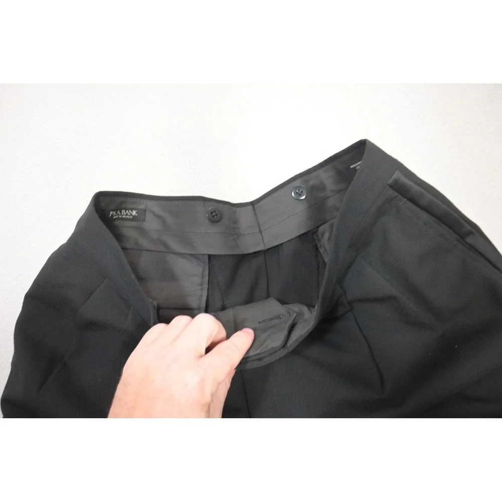 Jos a Bank Tuxedo Suit Set Mens Size 43L 36x32 Black Peak Lapel Formal Excellent